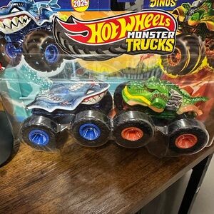 Hot Wheels Monster Trucks Shark and Dinosaur Duo